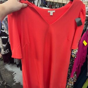 Est 1946 Chic Coral V-Neck Knee Length Dress
